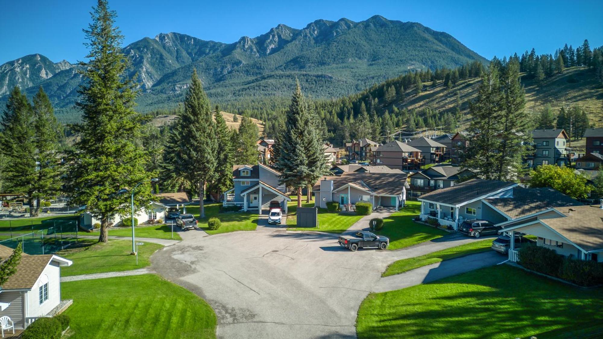 Ridgeview Resort Radium Hot Springs Eksteriør billede